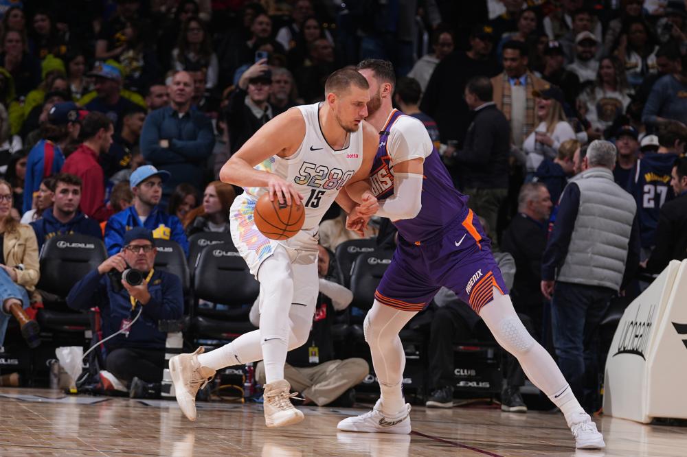 他在路边摊 他在路边摊