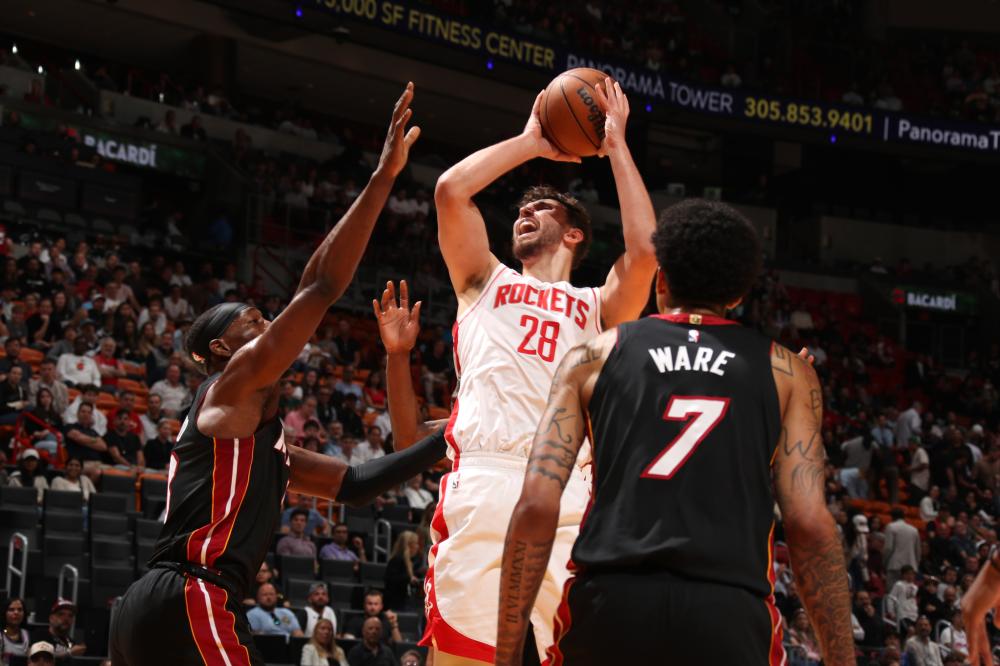 体育女排联赛：客场险胜 山东日照钢铁3-1深圳队